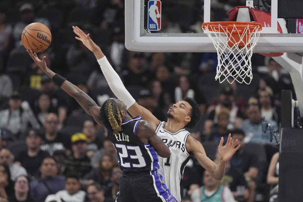 围绕福法纳 围绕福法纳