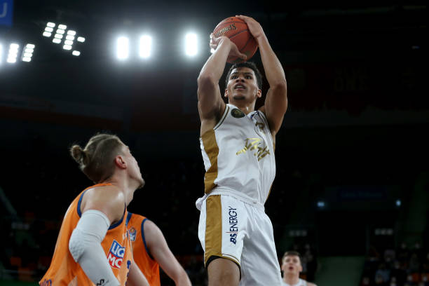 球场上的杰 球场上的杰