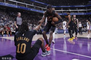 优秀职工球 优秀职工球